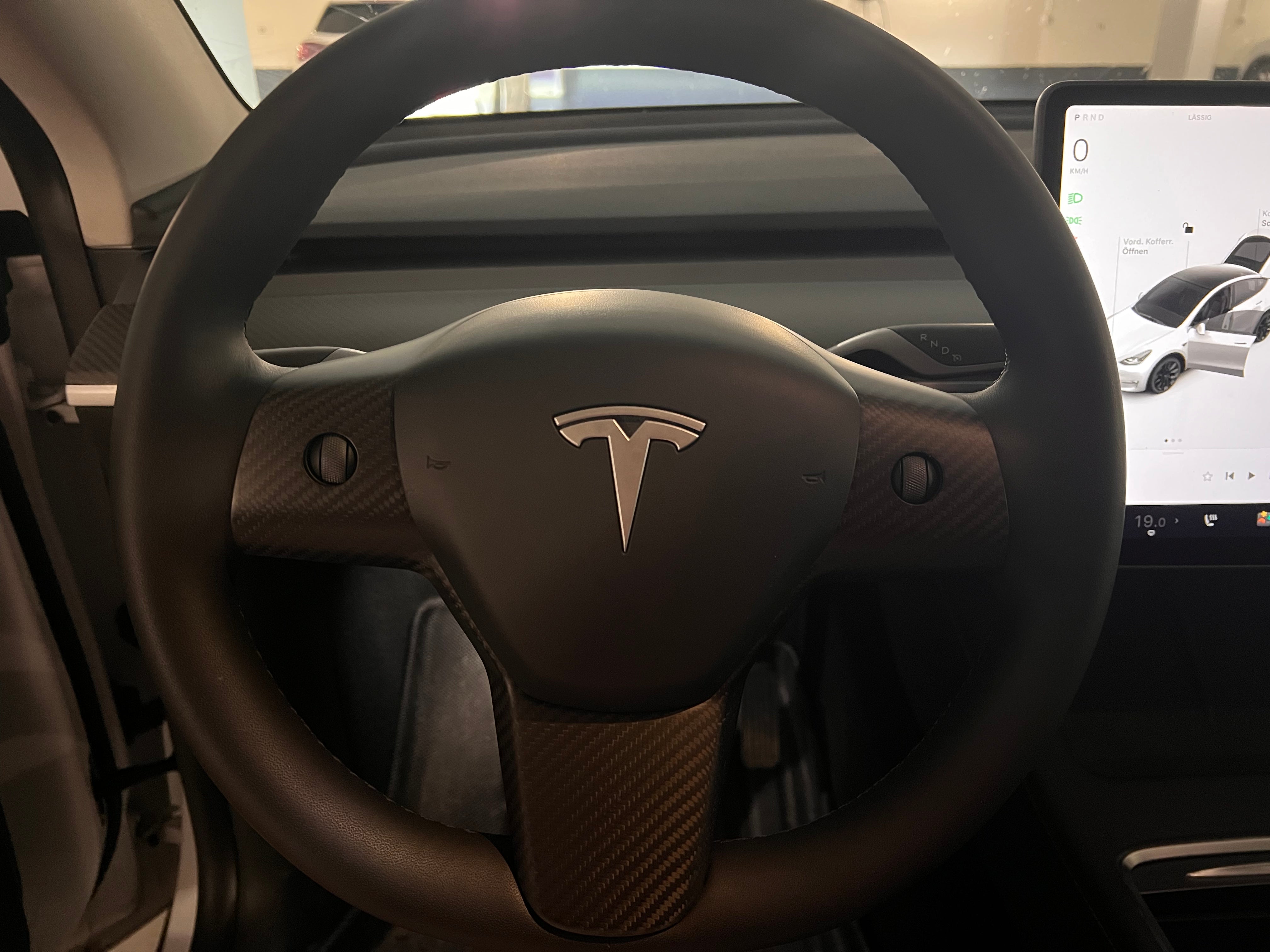 Model 3/Y steering wheel bezel