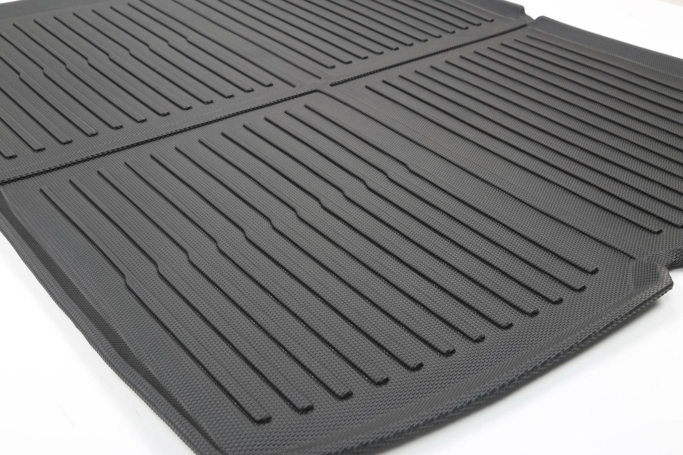 Model Y all-weather trunk mat Trunk